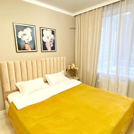 Oner Apartment Almaty Bagian luar foto