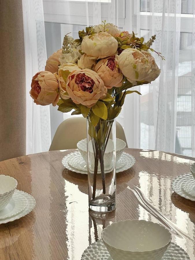 Oner Apartment Almaty Bagian luar foto